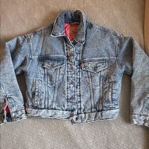 Levi's Insulated Blue Denim Trucker Jacket with Pink Interior